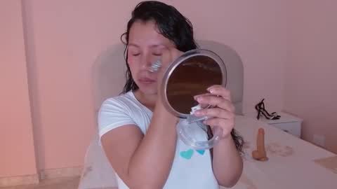 Snapshot of isis_cb17 chatting on October 20, 7:53 am Isis online show from October 20, 7:53 am