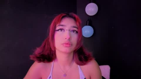 Snapshot of isisjones18 chatting on September 22, 5:20 am Isisjones18 online show from September 22, 5:20 am