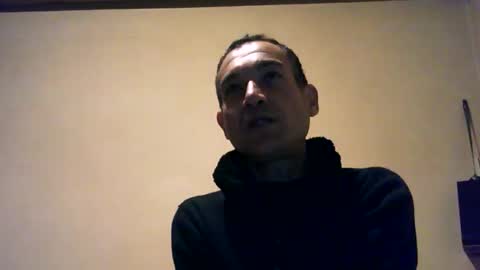 Snapshot of iskander19cm475645 chatting on June 4, 1:22 am Alexander online show from June 4, 1:22 am