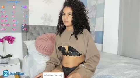 Isla Blue online show from April 16, 2:45 am