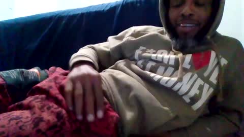 Snapshot of islandmaker chatting on October 30, 3:08 am islandmaker online show from October 30, 3:08 am