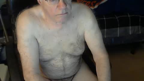 Snapshot of islesman22 chatting on January 26, 10:45 am islesman22 online show from January 26, 10:45 am