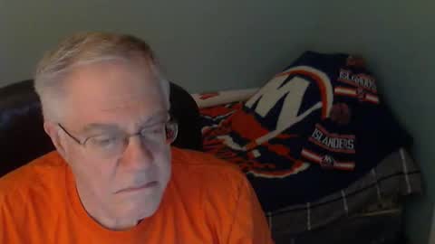 islesman22 online show from April 12, 2:16 am