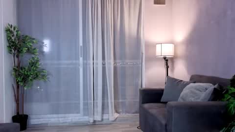 Julyane online show from September 22, 1:07 am