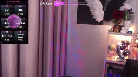 Snapshot of israakarmaa chatting on November 19, 6:02 am Rebecca online show from November 19, 6:02 am