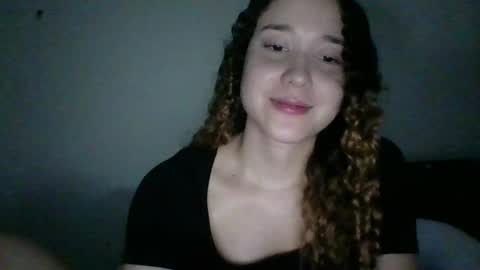 Snapshot of issa30213 chatting on December 3, 11:58 pm Issa online show from December 3, 11:58 pm