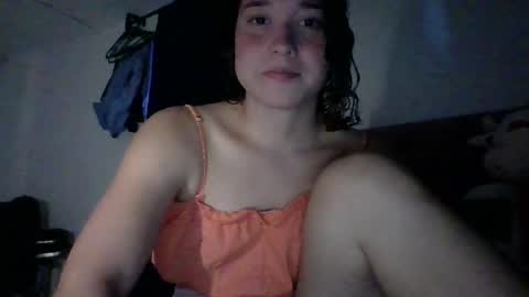 Snapshot of issa30213 chatting on April 7, 11:15 pm Issa online show from April 7, 11:15 pm