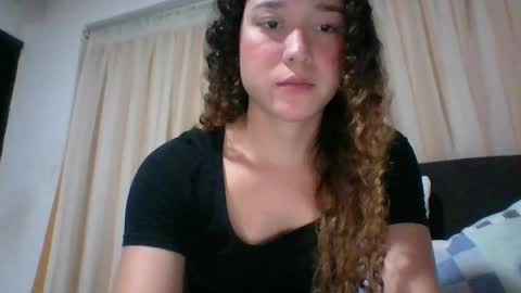 Snapshot of issa30213 chatting on April 15, 1:01 am Issa online show from April 15, 1:01 am