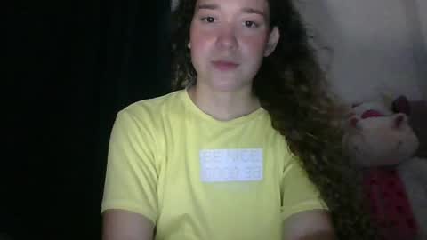 Snapshot of issa30213 chatting on May 13, 11:44 pm Issa online show from May 13, 11:44 pm