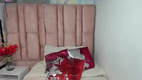 ISSA MILF online show from June 29, 1:33 pm
