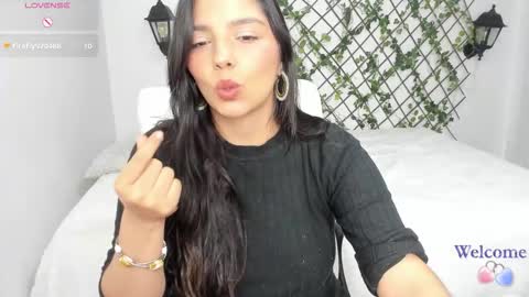 Snapshot of issa_nassar chatting on March 6, 11:34 pm Issa online show from March 6, 11:34 pm