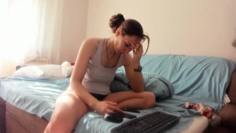 Issabelle online show from March 10, 7:32 am