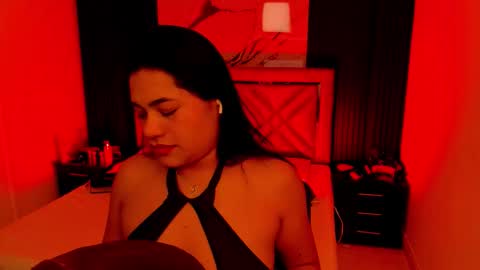 Issafoxx online show from October 21, 12:06 pm