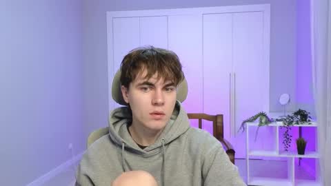 Maks online show from January 2, 3:15 am