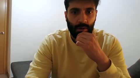 Snapshot of italianboybcn chatting on December 28, 10:36 am italianboybcn online show from December 28, 10:36 am