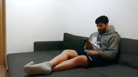 Snapshot of italianboybcn chatting on December 31, 10:12 pm italianboybcn online show from December 31, 10:12 pm