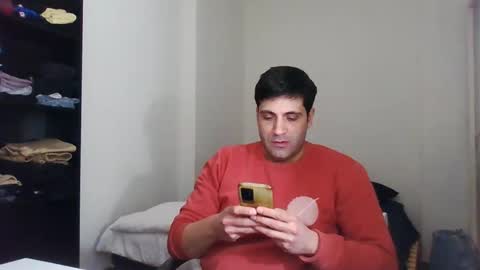 Snapshot of italianboybcn chatting on January 31, 11:03 am italianboybcn online show from January 31, 11:03 am