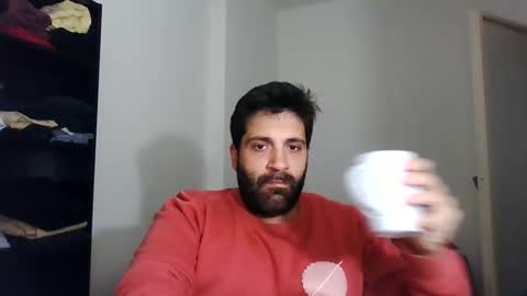 Snapshot of italianboybcn chatting on March 10, 7:10 am italianboybcn online show from March 10, 7:10 am