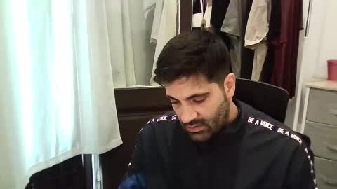 italianboybcn online show from November 6, 9:21 am