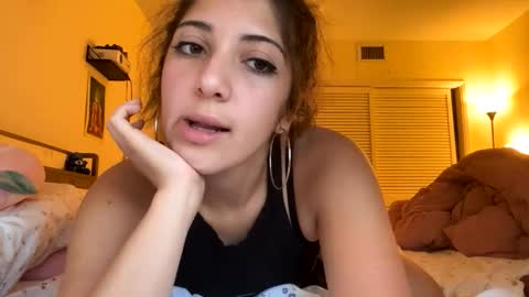 ItalianKitty online show from June 9, 5:30 am