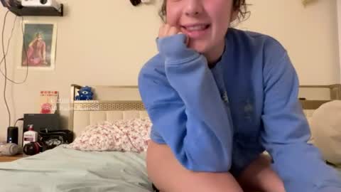 ItalianKitty online show from June 24, 1:48 am