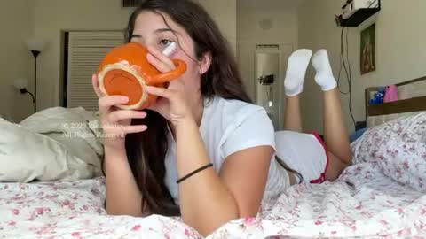 ItalianKitty online show from July 28, 7:26 pm