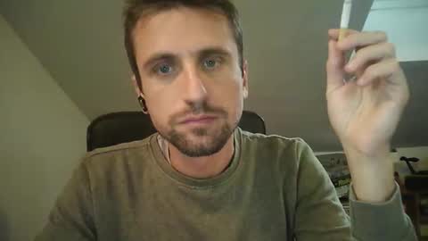 Snapshot of italiano116116 chatting on November 14, 2:27 pm italiano116116 online show from November 14, 2:27 pm