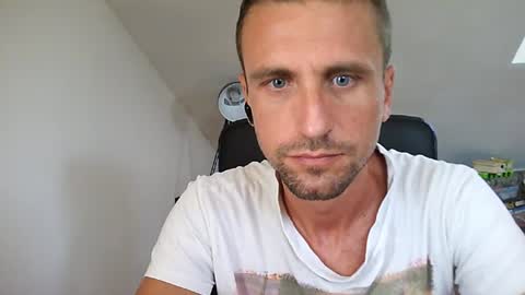 Snapshot of italiano116116 chatting on July 27, 7:59 am italiano116116 online show from July 27, 7:59 am