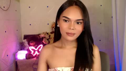 Snapshot of itgirl_cathy chatting on February 14, 10:36 pm CathCathy online show from February 14, 10:36 pm