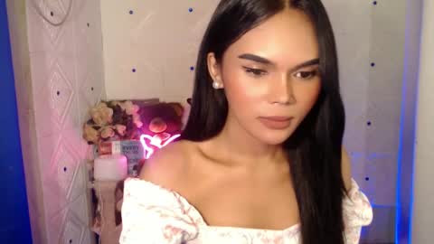 Snapshot of itgirl_cathy chatting on February 25, 3:09 am CathCathy online show from February 25, 3:09 am