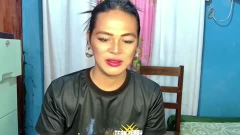 Snapshot of its_asiandave chatting on February 4, 7:07 am DAVE online show from February 4, 7:07 am