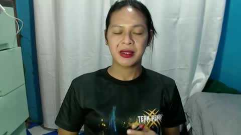 Snapshot of its_asiandave chatting on March 4, 9:00 pm DAVE online show from March 4, 9:00 pm