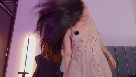 K A R I online show from March 14, 11:21 pm