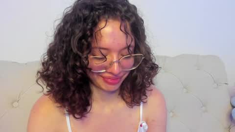 Snapshot of its_marie chatting on January 22, 1:32 pm Maria online show from January 22, 1:32 pm