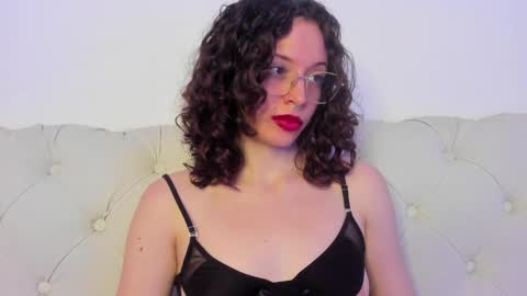 Snapshot of its_marie chatting on February 7, 1:32 pm Maria online show from February 7, 1:32 pm