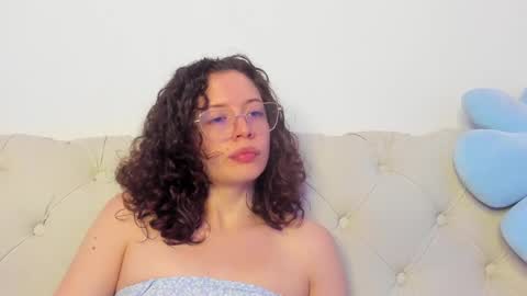 Snapshot of its_marie chatting on March 12, 7:28 pm Maria online show from March 12, 7:28 pm