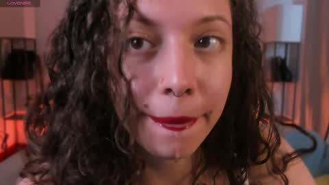 Snapshot of its_marie chatting on October 8, 5:43 pm Maria online show from October 8, 5:43 pm