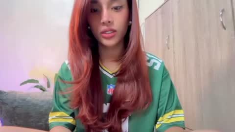 Snapshot of its_me_kaye28 chatting on June 22, 8:44 am Kaye online show from June 22, 8:44 am
