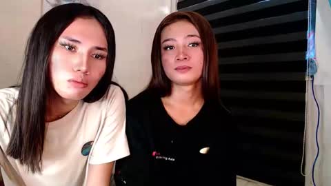 Snapshot of its_me_luna1111 chatting on June 9, 1:28 am its_me_luna1111 online show from June 9, 1:28 am