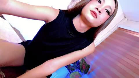 Snapshot of its_me_luna1111 chatting on July 5, 5:36 am its_me_luna1111 online show from July 5, 5:36 am