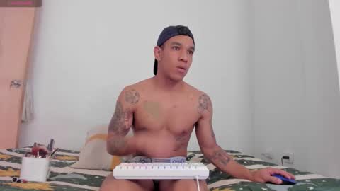 Miley hurtado online show from November 2, 1:13 pm