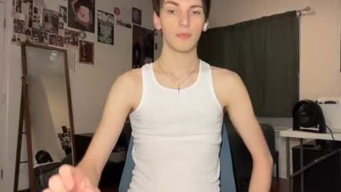 Snapshot of its_rowan chatting on November 21, 2:21 am Rowan online show from November 21, 2:21 am