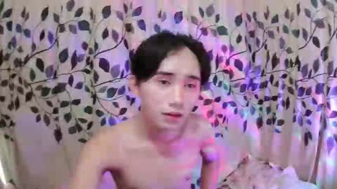 Snapshot of its_saya chatting on October 1, 5:02 am its_saya online show from October 1, 5:02 am