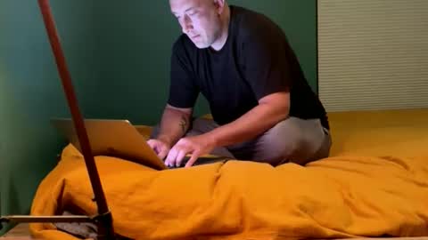 itsanexperiment online show from March 2, 4:25 am