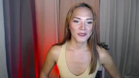 Snapshot of itsapril99913551 chatting on November 18, 8:46 pm April online show from November 18, 8:46 pm