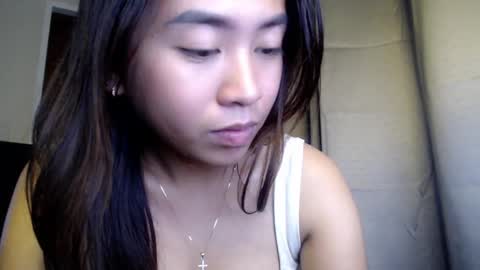 Snapshot of itscandygurl chatting on February 24, 3:42 pm Candy online show from February 24, 3:42 pm