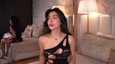 Snapshot of itsdarly chatting on May 29, 5:22 pm online show from May 29, 5:22 pm