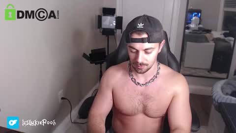 Itslukiepooh online show from January 11, 1:32 am