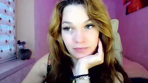 itslunaday online show from November 5, 6:57 am