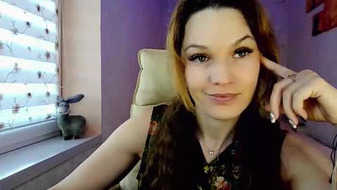 itslunaday online show from March 17, 7:12 am